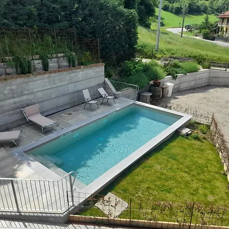 ゲストハウス Dimora Belebun モンフォルテ・ダルバ